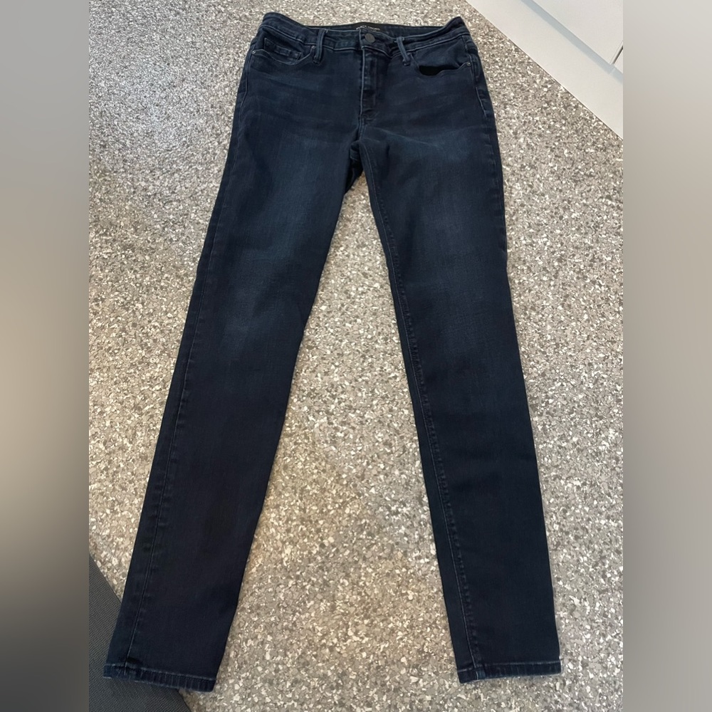 Black Orchid Jude Mid Rise Skinny Jean in Nocturnal